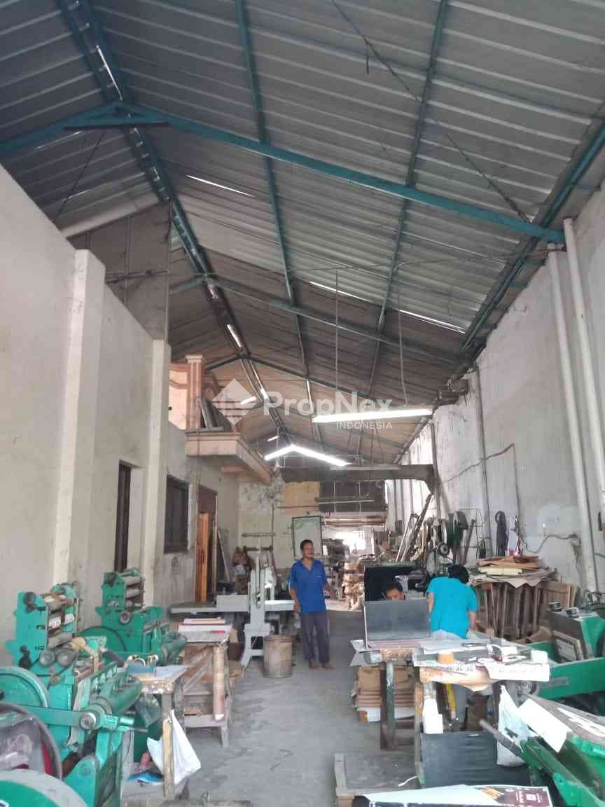Rumah Usaha Strategis Raya Wonorejo Selatan — foto 6